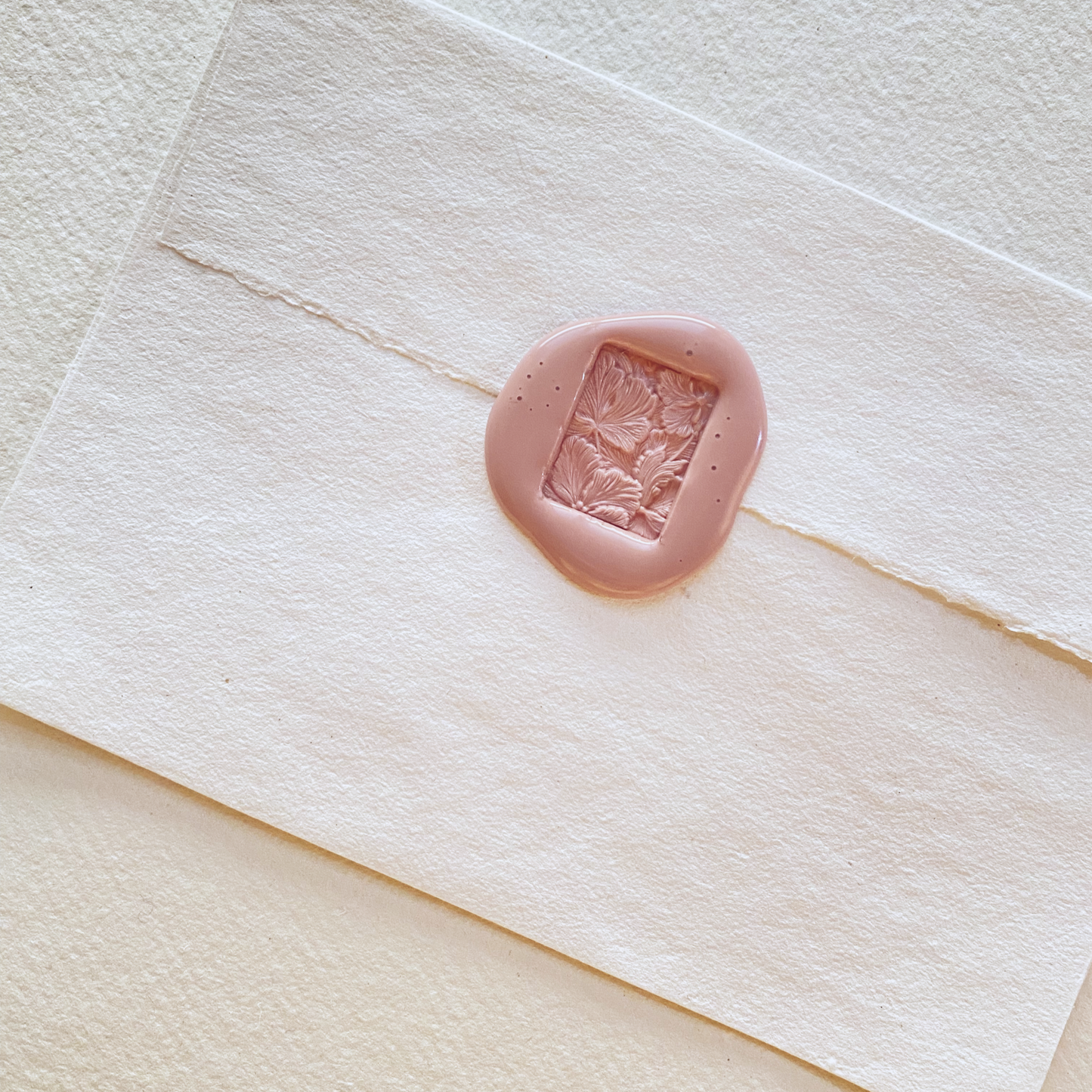 Embossed Hibiscus Flower Wax-seal Stamper